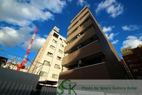 ルミエール明石【4階】の外観