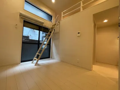 大阪府堺市堺区香ヶ丘町4丁【アパート】の外観
