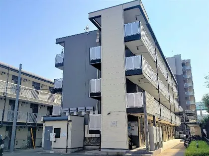 レオパレス空港通Ⅲ【3階】の外観