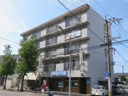 ラシーヌ新池の画像