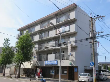 ラシーヌ新池の画像