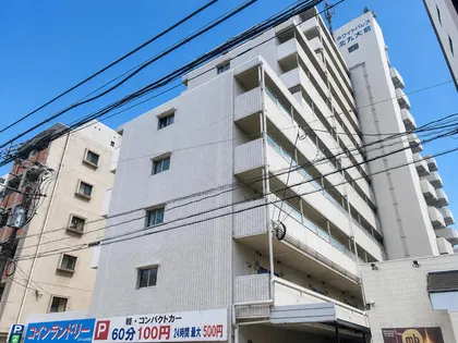 ホワイトパレス北九大前【6階】の外観