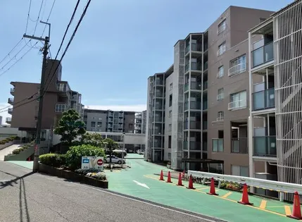 コープ野村高槻E棟の画像