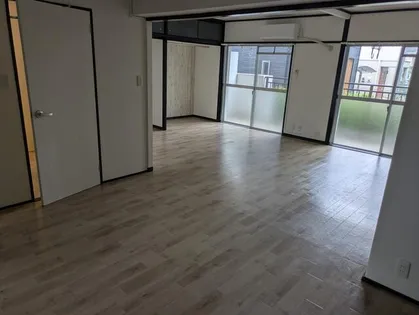 メゾーン山下の画像