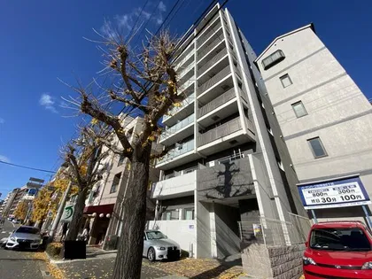 ローレル割塚の画像