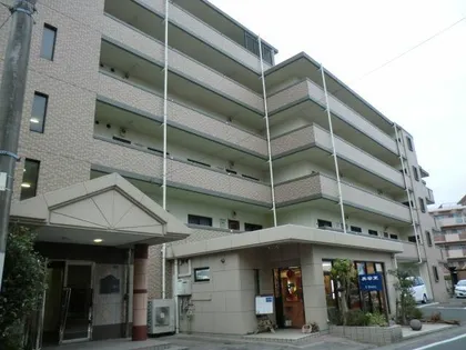 シューレス春日の画像