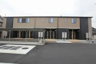 アヴェンタドール B【202号室】の外観