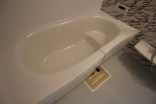 ポートサイドヴィラ Ⅱ【102号室】の風呂