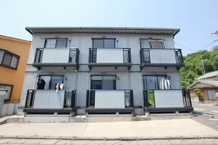 サンロイヤル加茂【201号室】の外観