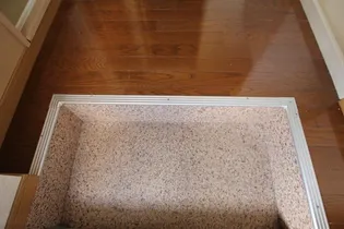 アンジェラ【301号室】の玄関