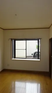 サンシャインB【102号室】の寝室