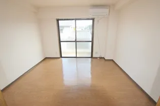 エクセル春日【202号室】の居間