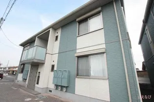 グランラシュレ B棟【201号室】の外観