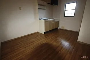 アプリコットハイツ A【202号室】の居間