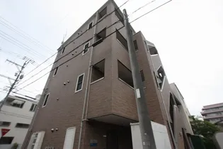 プラスパーA【301号室】の外観