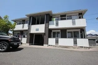 ヴィラージュ C棟【202号室】の外観