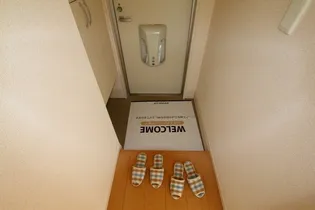 アクア【205号室】の玄関