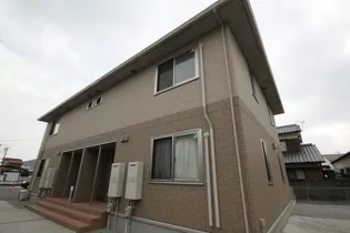 ロイヤル城跡【202号室】の外観