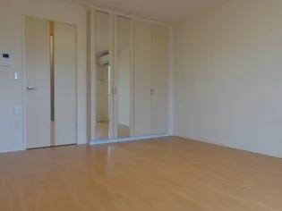 サンタクララ大隅【102号室】の居間