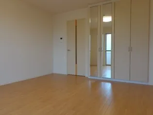 サンタクララ大隅【102号室】の居間