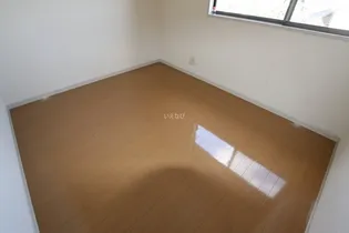 YMハイツ A棟【102号室】の居間