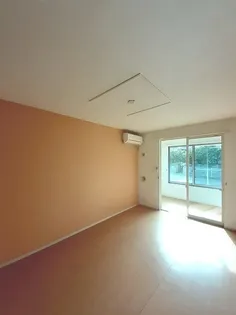 フレスクーラB【102号室】の居間