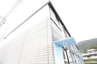 レオパレス東屋島【104号室】の外観