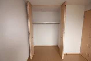 メゾンシャルム木太 B棟【101号室】の内装