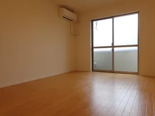 サンタクララ大隅【102号室】の居間