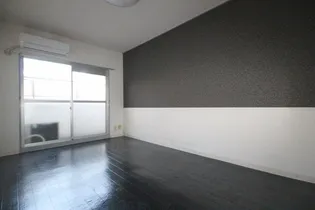 アルファ西宝町【110号室】の居間