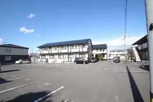 ベルシャトル B棟【107号室】の外観