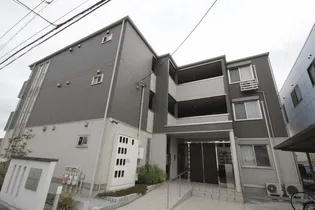 グランデージ サコ【301号室】の外観