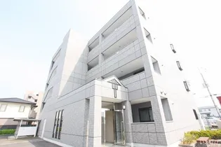 ロイヤルコーポ中川【103号室】の外観