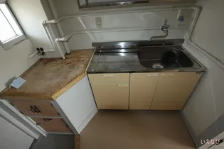 ビレッジハウス富岡1号棟【407号室】のキッチン