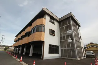 クレスト美の浜【102号室】の外観