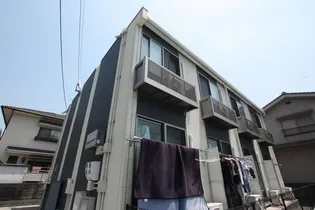 レオネクスト三本松【104号室】の外観