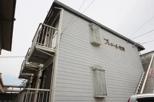 プレジール池岡【201号室】の外観