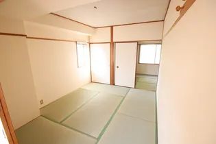 パルコ長和島【207号室】の居間