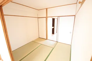 パルコ長和島【405号室】の寝室