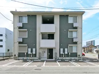 グランシャトー駅東【102号室】の外観