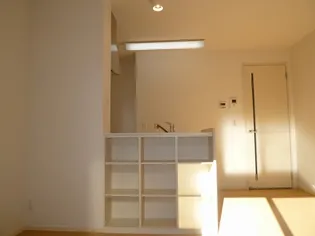 ディアコートASKA【101号室】の居間