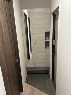 シャルマン T【202号室】の玄関