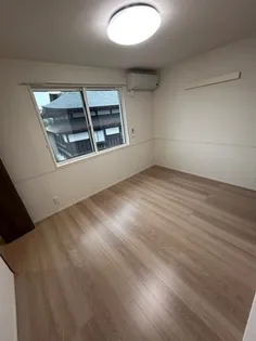 シャルマン T【202号室】の寝室