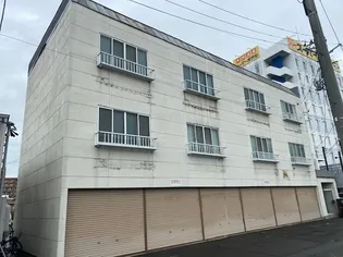 スカイマンション1F倉庫【1階】の外観