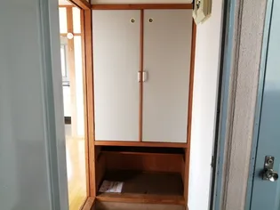 上栄第2ビル【402号室】の玄関