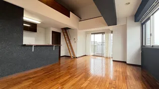 アルテマイスター中津瀬【602号室】の居間