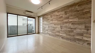 アルテマイスター潮見【206号室】の居間