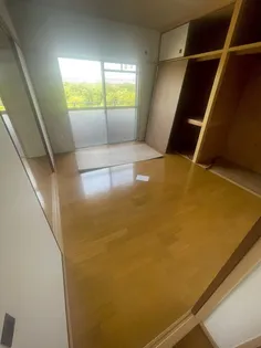 サンハイツ【205号室】の居間