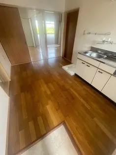 サンハイツ【205号室】の居間