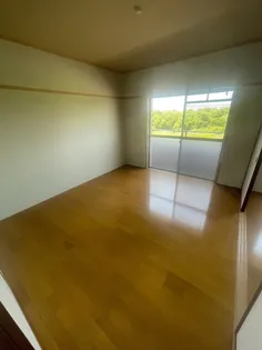 サンハイツ【205号室】の居間